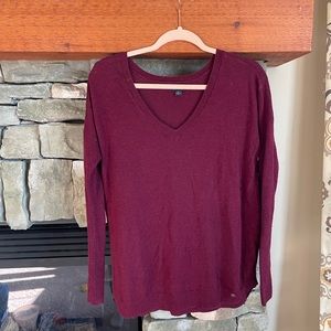 AE Maroon sweater